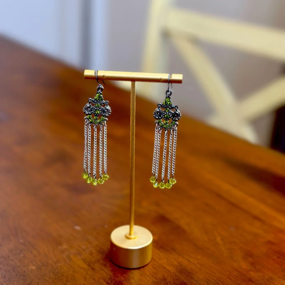 Earrings - Picture 1 of 1